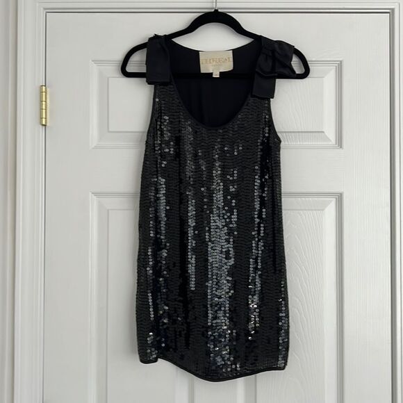 THREAL social 100% silk outgoing top black sequins bows Sz 2 - Picture 3 of 11